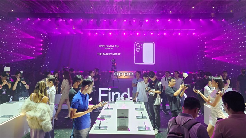 Toàn cảnh sự kiện điện thoại gập OPPO Find N2 Flip ra mắt tại Việt Nam Toàn cảnh sự kiện điện thoại gập OPPO Find N2 Flip ra mắt tại Việt Nam
