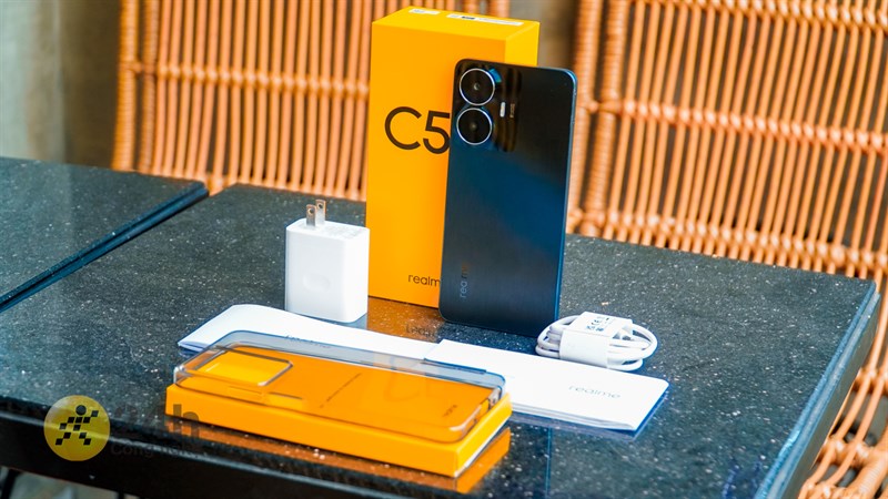 Ngoài ra realme C55 cũng nhận được hơn 66.000 đơn đặt hàng trước tại Ấn Độ