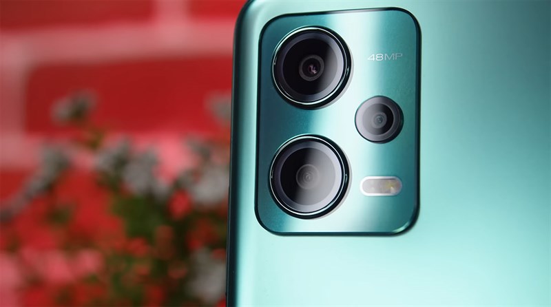 Cụm camera có thể xem là một trong những điểm nổi bật trên thiết kế của Redmi Note 12 5G