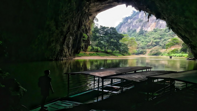 Động Puông (Bắc Kạn)