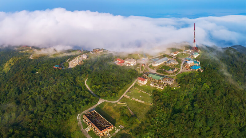 Đỉnh Mẫu Sơn (Lạng Sơn)