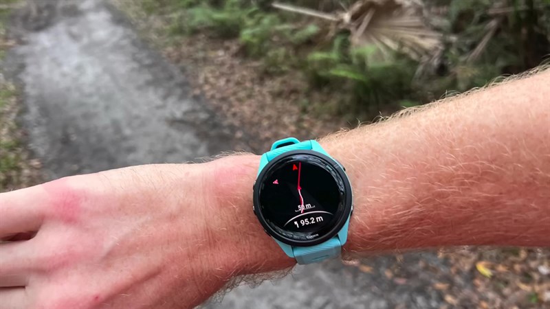 Dây đeo đi kèm Garmin Forerunner 265 màn đến sự thoải mái cho người dùng. Dây đeo đi kèm Garmin Forerunner 265 màn đến sự thoải mái cho người dùng.