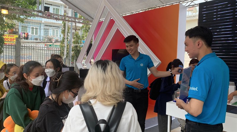 HP Road School x Thế Giới Di Động