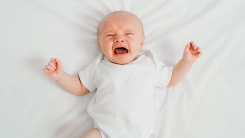 Colic in babies – What is Colic? Is it dangerous?
