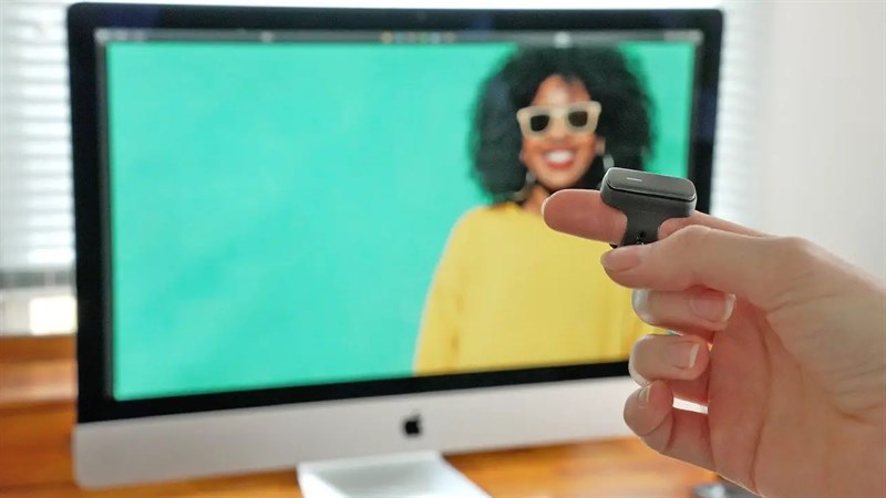 Khi sử dụng Vanzy bạn sẽ không cần đứng dậy khỏi vị trí để điều khiển các thiết bị.