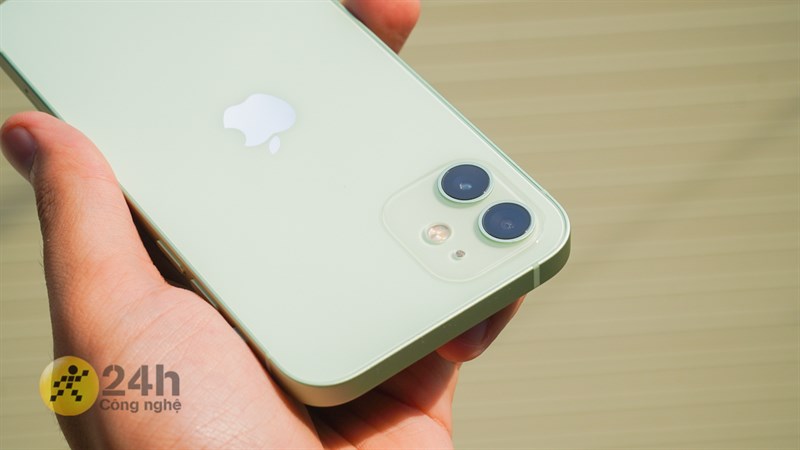 iPhone 12: Mẫu điện thoại dưới 15 triệu đáng mua
