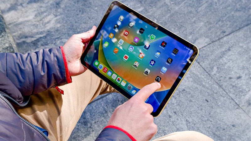 iPad 9 khá dễ tiếp cận, phù hợp với người cao tuổi.