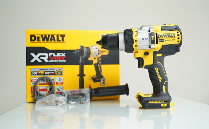 Máy vặn vít/bu lông động lực hoạt động mạnh mẽ với 3 tốc độ và đây là dòng máy chuyên nghiệp