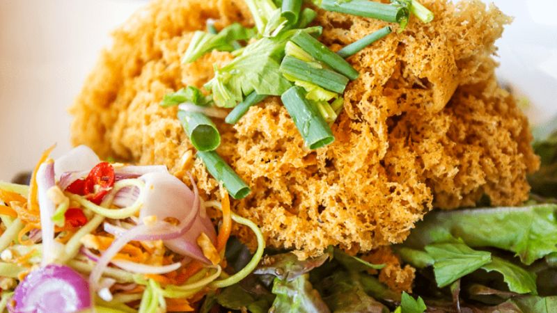 How to make Thai crispy fried fish salad with restaurant style, no need to go far