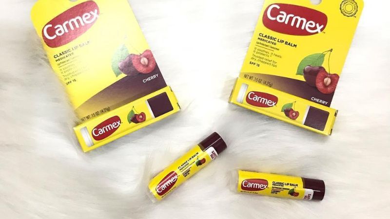 Mẫu son dưỡng Carmex