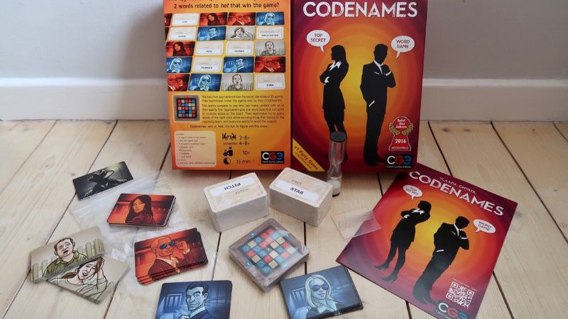 Lưu ý, mẹo chơi board game Codenames