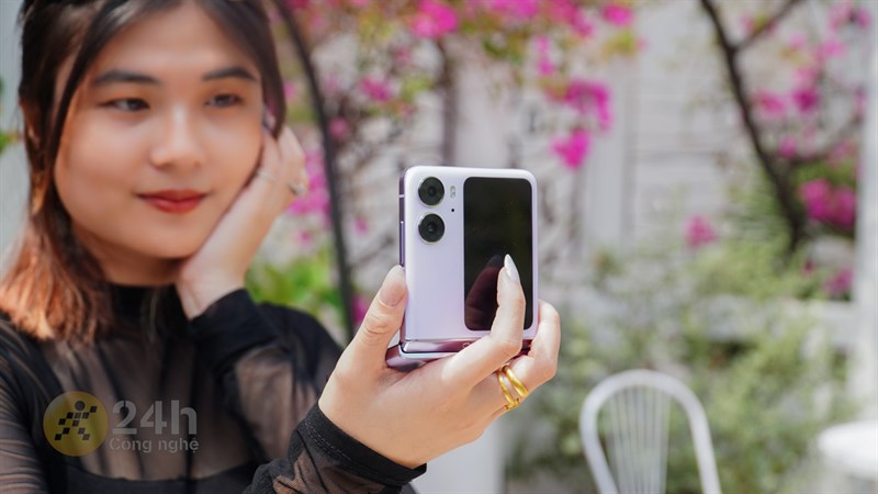 OPPO Find N2 Flip có thiết kế hiện đại, đúng chuẩn xu hướng tương lai