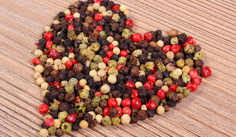 Giá tiêu hôm nay 7/4/2023: Vẫn ổn định khoảng 63.000 - 65.500 đồng/kg