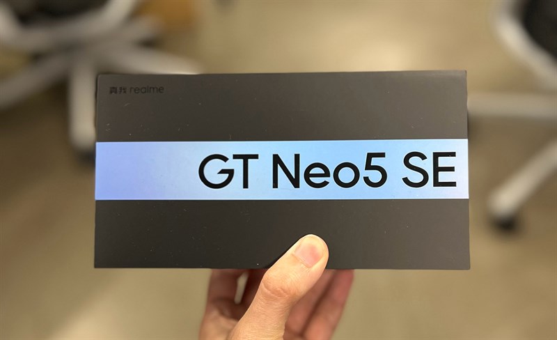 Hộp đựng realme GT Neo5 SE được thiết kế rất đẹp Hộp đựng realme GT Neo5 SE được thiết kế rất đẹp