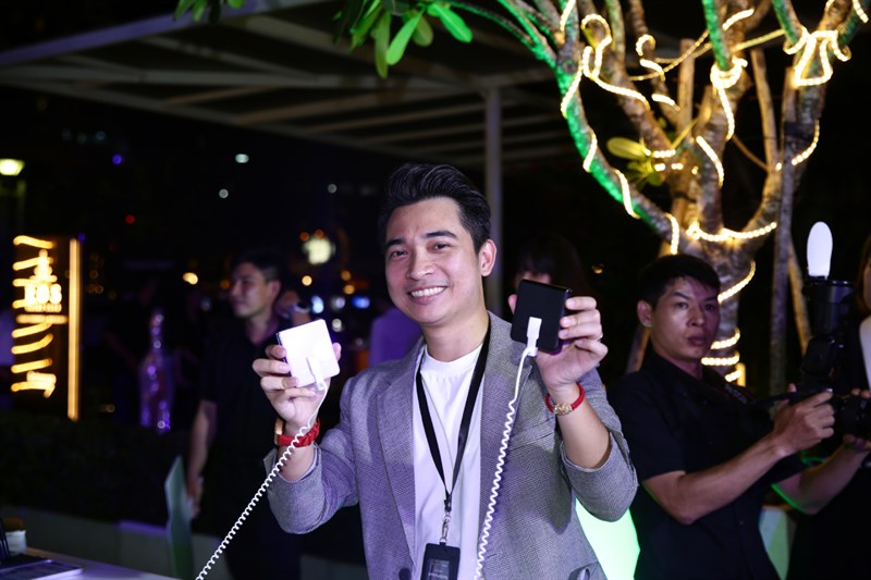 Toàn cảnh sự kiện giao OPPO Find N2 Flip 