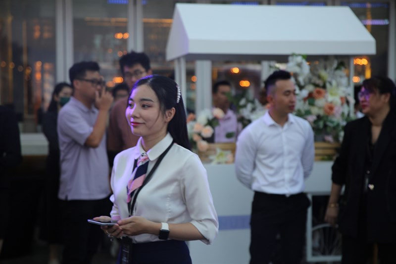 Toàn cảnh sự kiện giao OPPO Find N2 Flip 