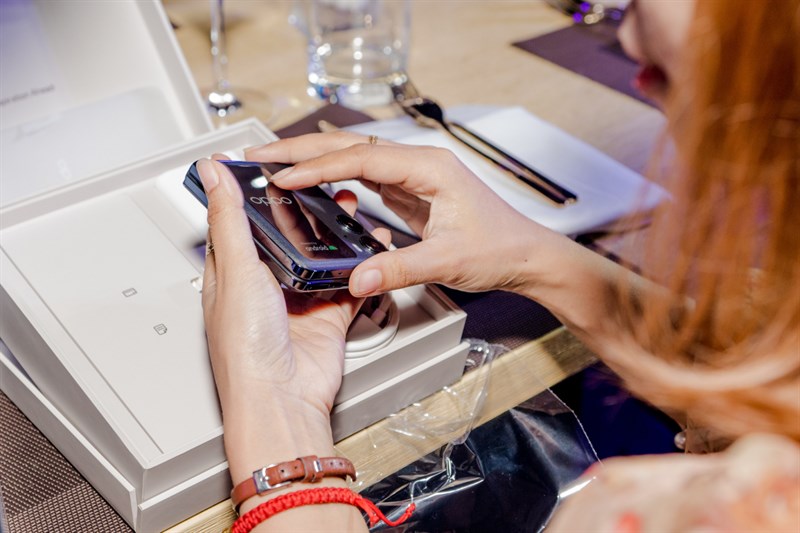 OPPO Find N2 Flip có gì mà HOT đến thế?