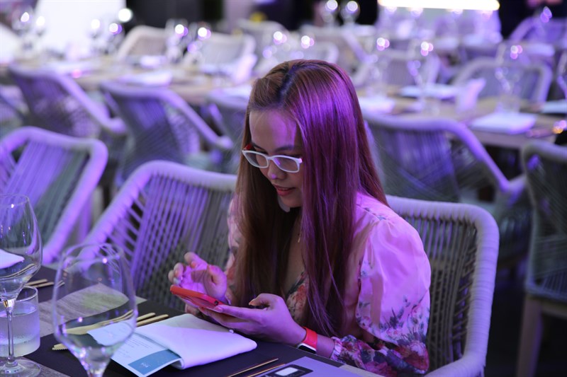 Toàn cảnh sự kiện giao OPPO Find N2 Flip 