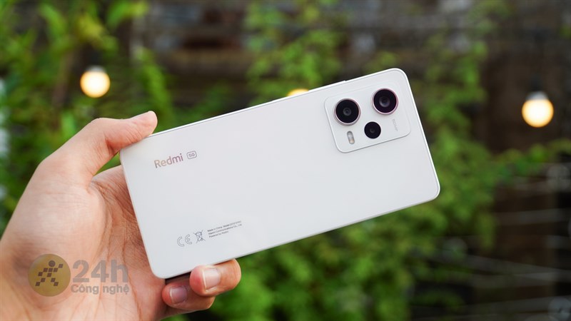 Trải nghiệm trên tay Redmi Note 12 Pro rất thoải mái Trải nghiệm trên tay Redmi Note 12 Pro rất thoải mái