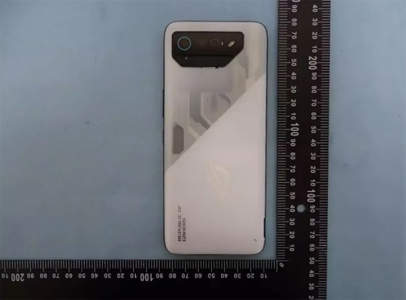 ASUS ROG Phone 7 ASUS ROG Phone 7