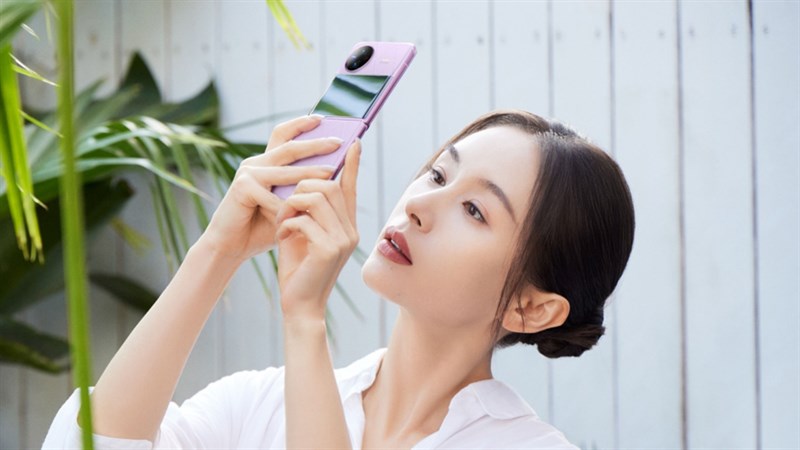 Vivo X Flip sẽ sử dụng hệ thống camera kép Zeiss