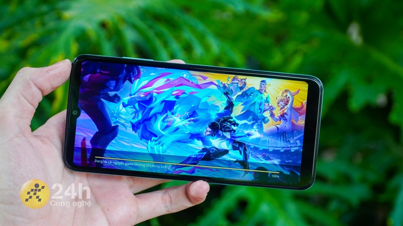 Cùng mình test thời lượng pin mà Nokia G22 sử dụng khi chơi game liên tục nhé! Cùng mình test thời lượng pin mà Nokia G22 sử dụng khi chơi game liên tục nhé!