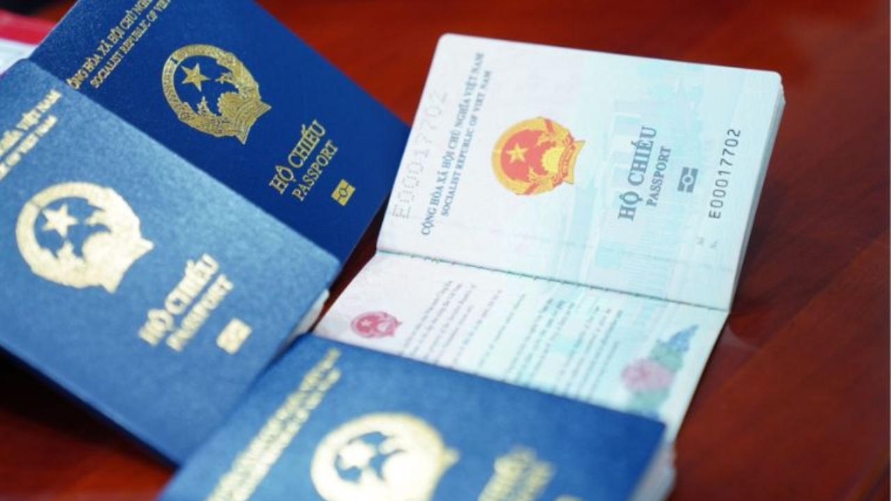 cách làm hộ chiếu online
