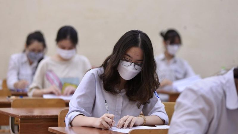 How to calculate the entrance exam scores for grade 10 in 2023 in Ho Chi Minh City specialized schools