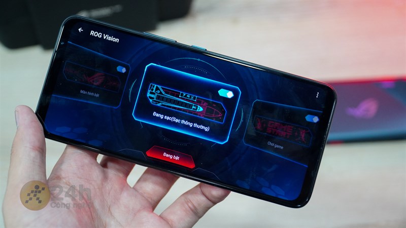 Chất lượng hiển thị của ROG Phone 7 Ultimate rất tốt và trải nghiệm vuốt chạm mượt mà Chất lượng hiển thị của ROG Phone 7 Ultimate rất tốt và trải nghiệm vuốt chạm mượt mà
