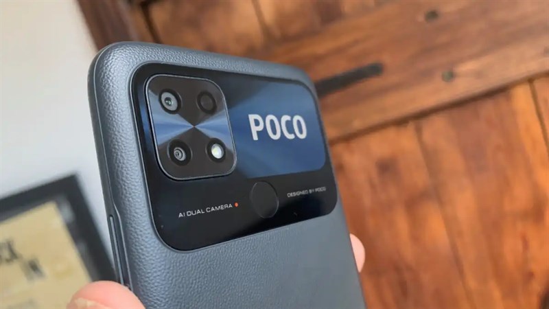 POCO C61 sẽ có cụm hai camera sau với độ phân giải lần lượt là 50 MP + 13 MP.