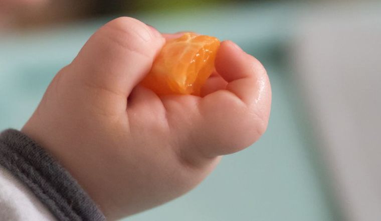 Làm sao để chẩn đoán bệnh ngón tay cò súng ở trẻ em?