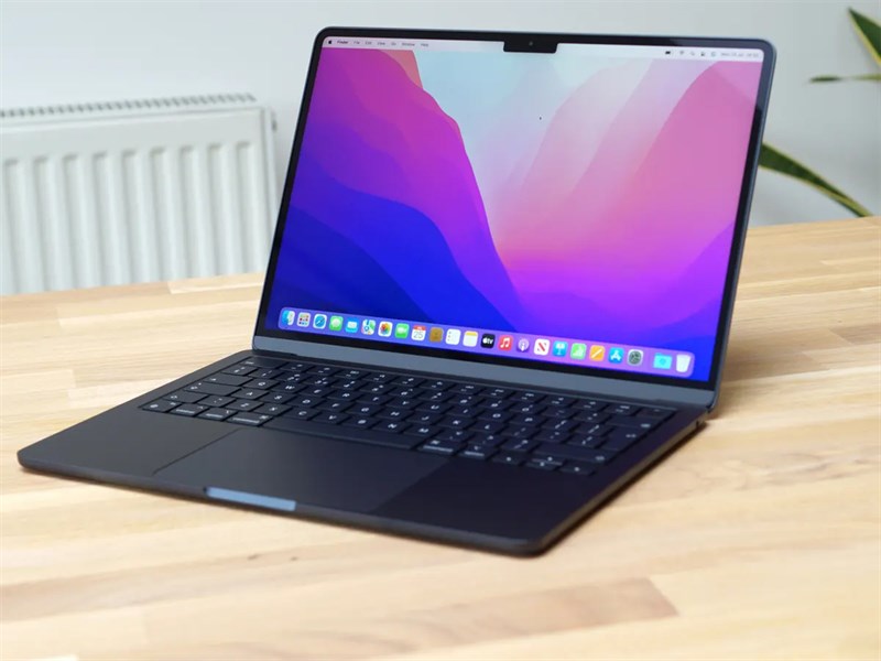 MacBook Air 15 inch được phát hiện trên nhật ký nhà phát triển