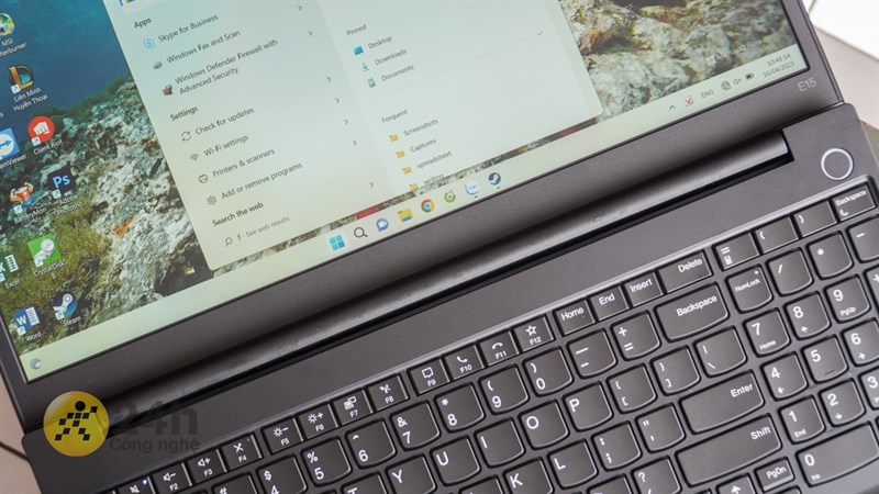 Lenovo ThinkPad E15 Gen 4 được trang bị hệ thống bàn phím fullsize bao gồm cả cụm phím số. Lenovo ThinkPad E15 Gen 4 được trang bị hệ thống bàn phím fullsize bao gồm cả cụm phím số.