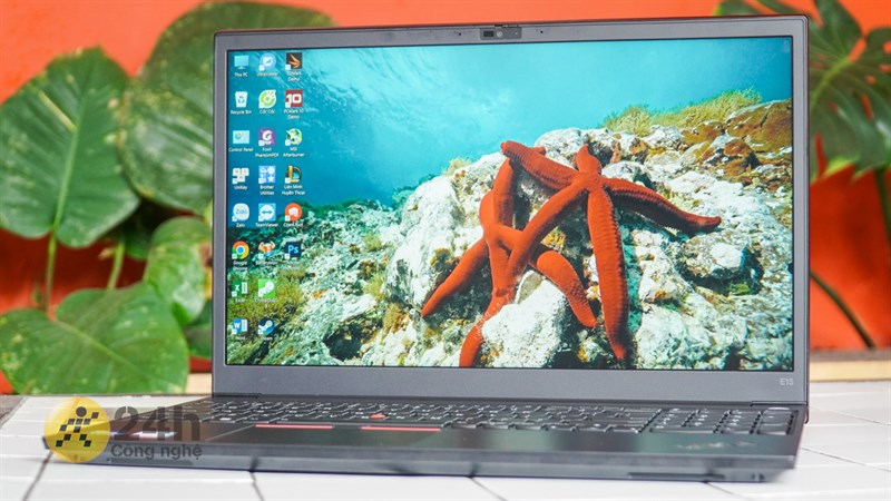 Lenovo ThinkPad E15 Gen 4 được trang bị màn hình IPS kích thước 15.6 inch, độ phân giải Full HD (1.920 x 1.080). Lenovo ThinkPad E15 Gen 4 được trang bị màn hình IPS kích thước 15.6 inch, độ phân giải Full HD (1.920 x 1.080).