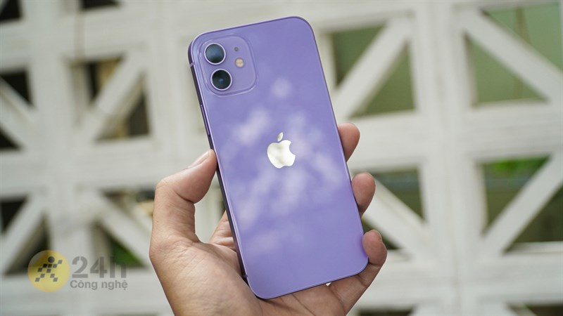 iPhone 12 vẫn chưa bao giờ là hết hot.