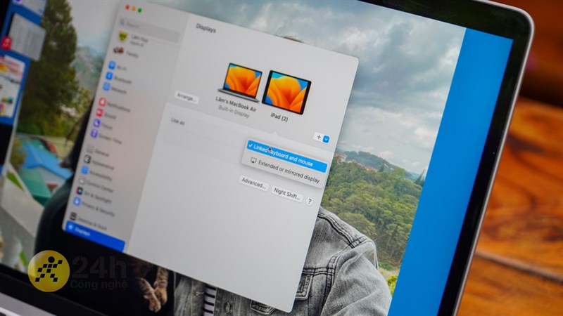 Chúng ta sẽ có 2 tùy chọn để sử dụng iPad sau khi kết nối thành công với MacBook. Chúng ta sẽ có 2 tùy chọn để sử dụng iPad sau khi kết nối thành công với MacBook.