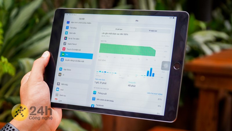 iPad 9 và iPad 10 đều được trang bị viên pin bền bỉ, đủ để dùng cả ngày