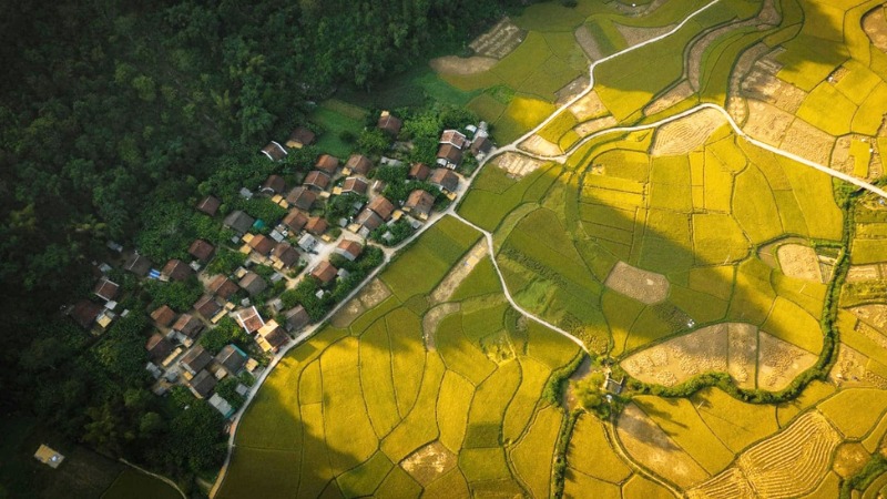 Làng Tày Bản Giuồng