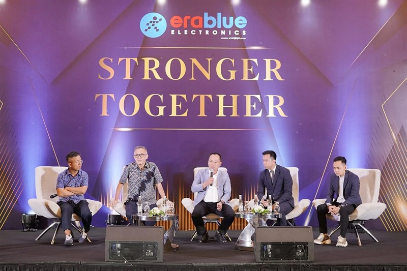 Erablue là liên doanh giữa hai ông lớn là MWG và Erajaya