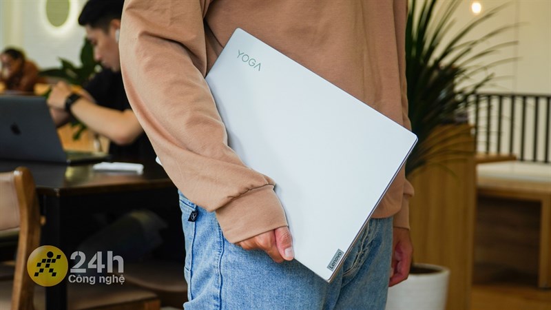 Lenovo Yoga Slim 7 Pro - Laptop màn hình đẹp, giải trí làm việc mê say!