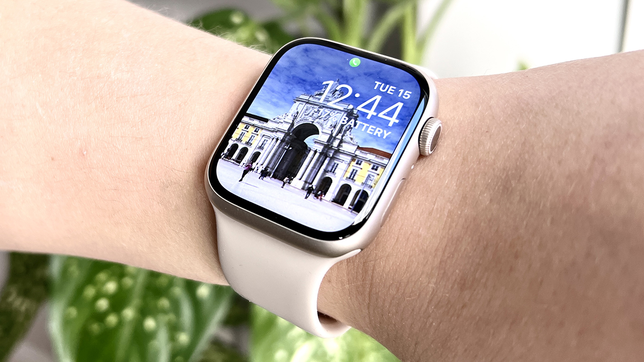 Tháng 2 Năm 2018 Apple Watch Series 3 Màu Cát Hồng Một Chiếc Đồng Hồ Mới