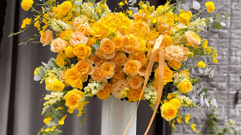 Yellow birthday flower arrangement for dad