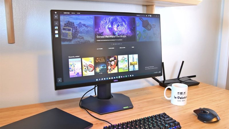 Thiết kế của Dell S2522HG rất ấn tượng