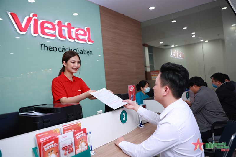 Người dùng cần mang giấy tờ tùy thân như chứng minh nhân dân để đến các cửa hàng của nhà mạng để chuẩn hóa thông tin Người dùng cần mang giấy tờ tùy thân như chứng minh nhân dân để đến các cửa hàng của nhà mạng để chuẩn hóa thông tin