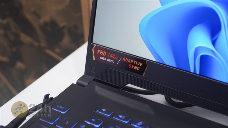 ASUS TUF Gaming F15 được trang bị nhiều công nghệ hiển thị giúp tối ưu hóa trải nghiệm chơi game