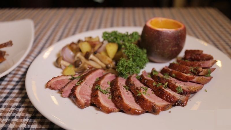 Muscovy duck with lime sauce