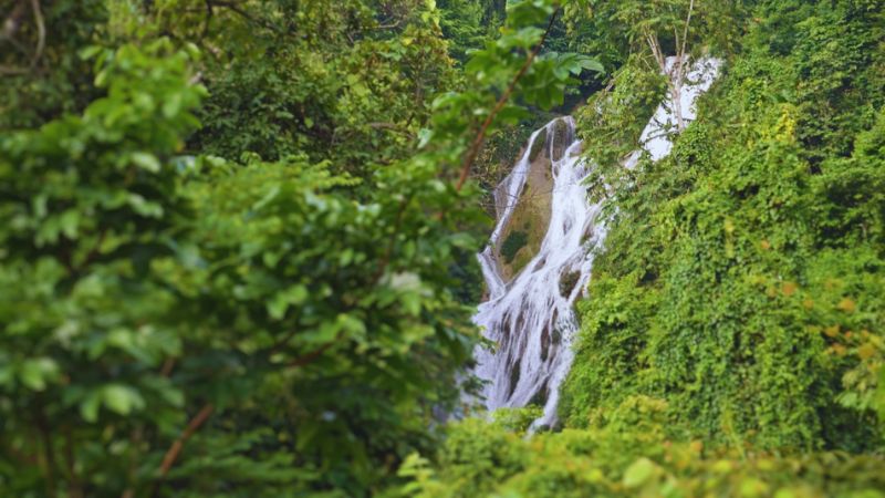 Thác Nà Đăng nhìn từ xa