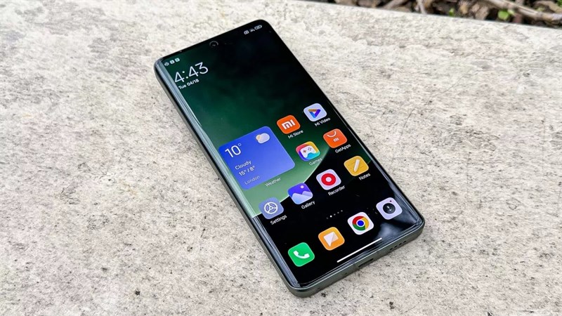 Xiaomi 13 Ultra được trang bị tấm nền cong hấp dẫn