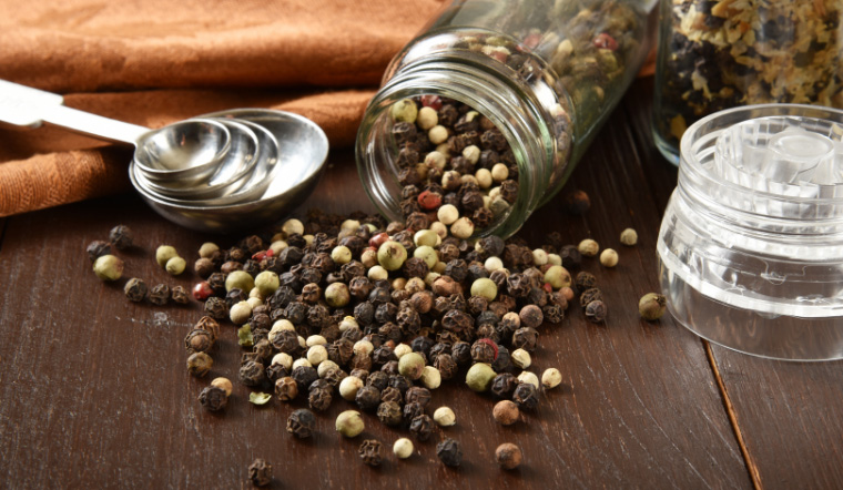 Giá tiêu hôm nay 25/4/2023: Tiêu nội địa tăng 500 - 1.000 đồng/kg