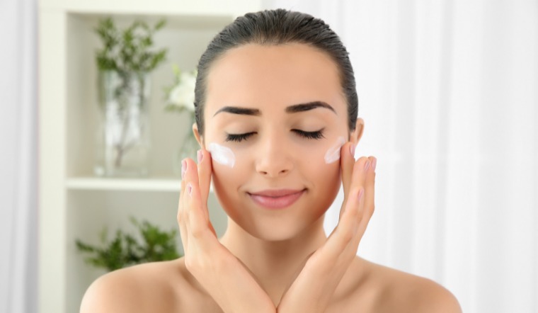 Cách tăng sinh collagen trên da chỉ với 4 bước skincare đơn giản